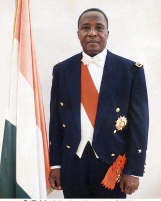 Robert Guéï